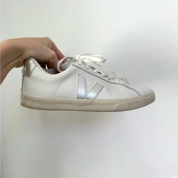 Veja Esplar Logo Leather model in White and Silver - Picture 7 of 12